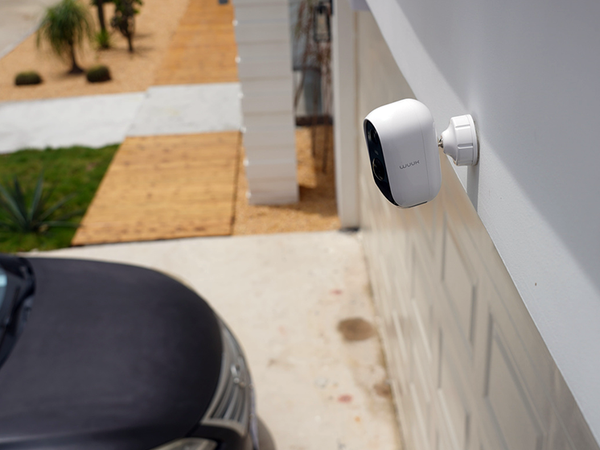 Wireless outdoor camera with Motion Detection