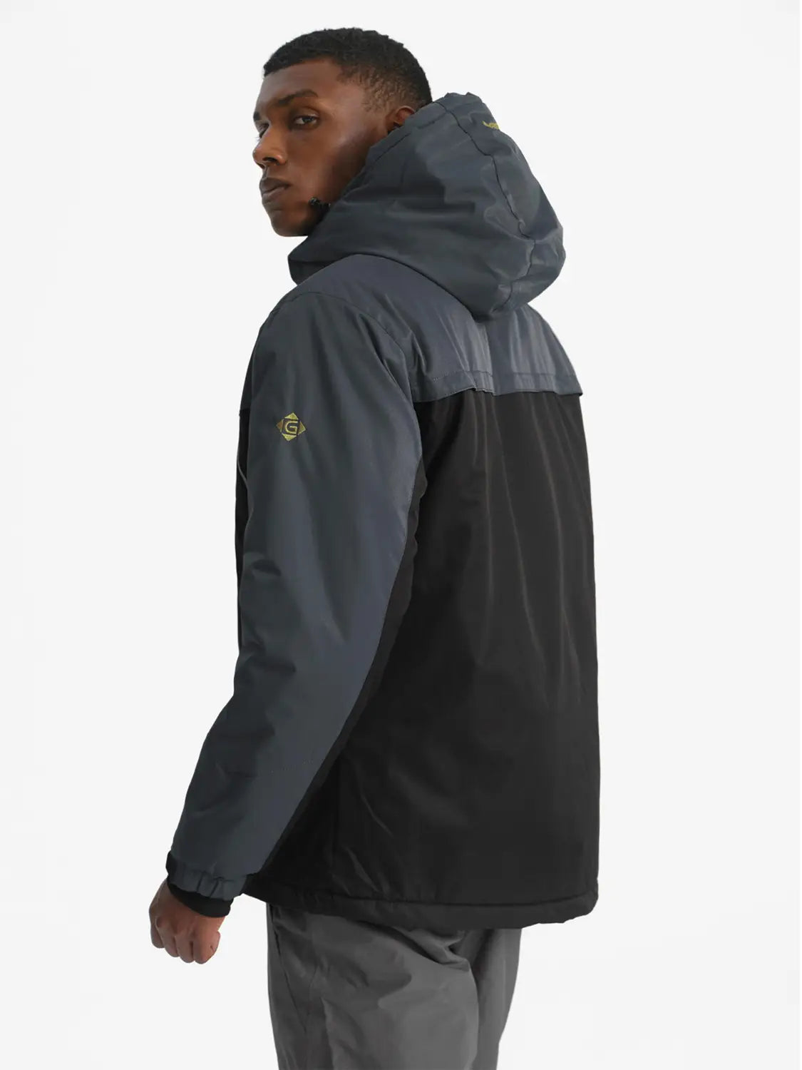 The Ultimate Guide to Choosing the Perfect Men’s Ski Jacket