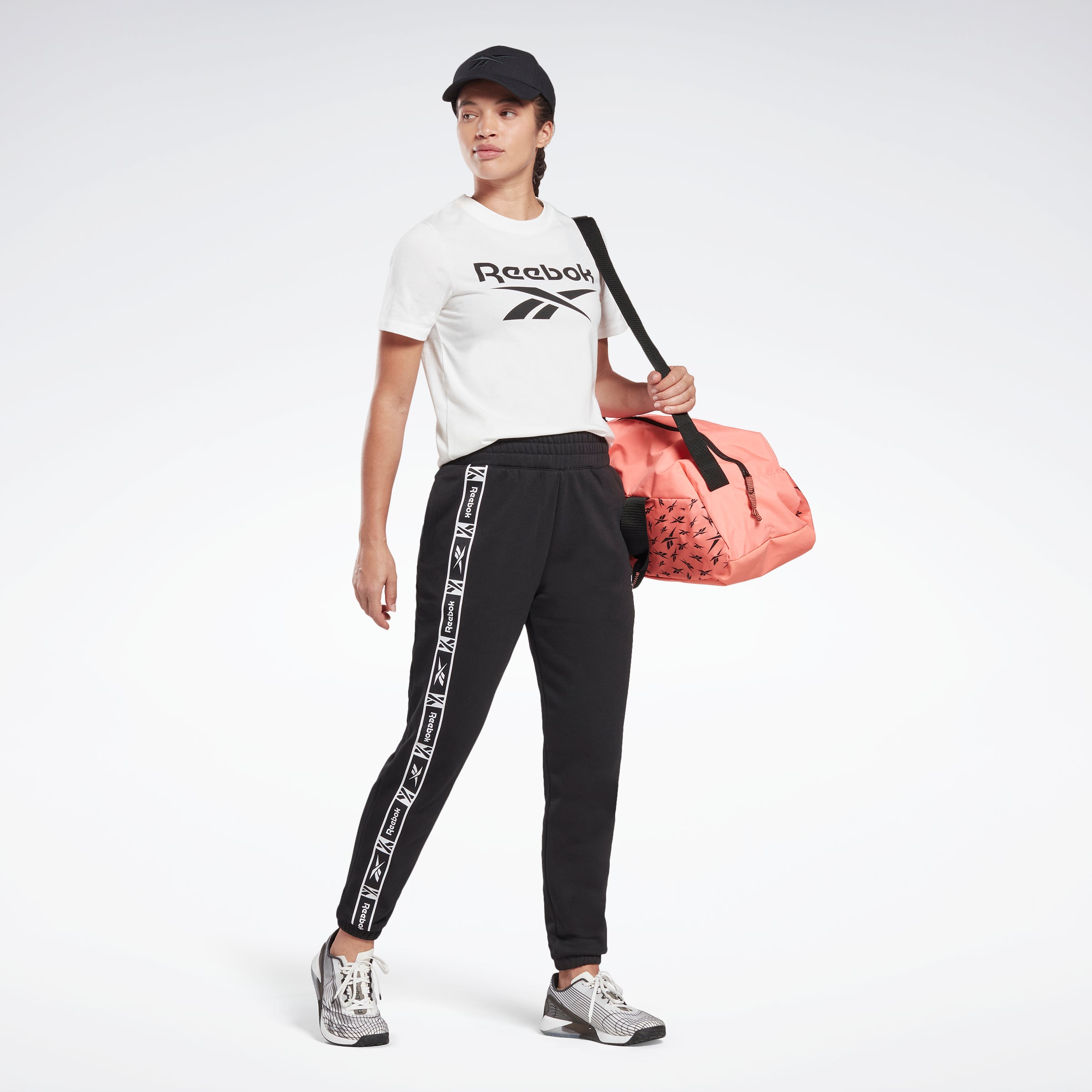 Reebok Apparel Women Classics Wide-Leg Joggers Black – Reebok Canada