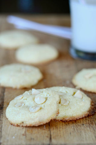 Chewy Macadamia Nut Cookies