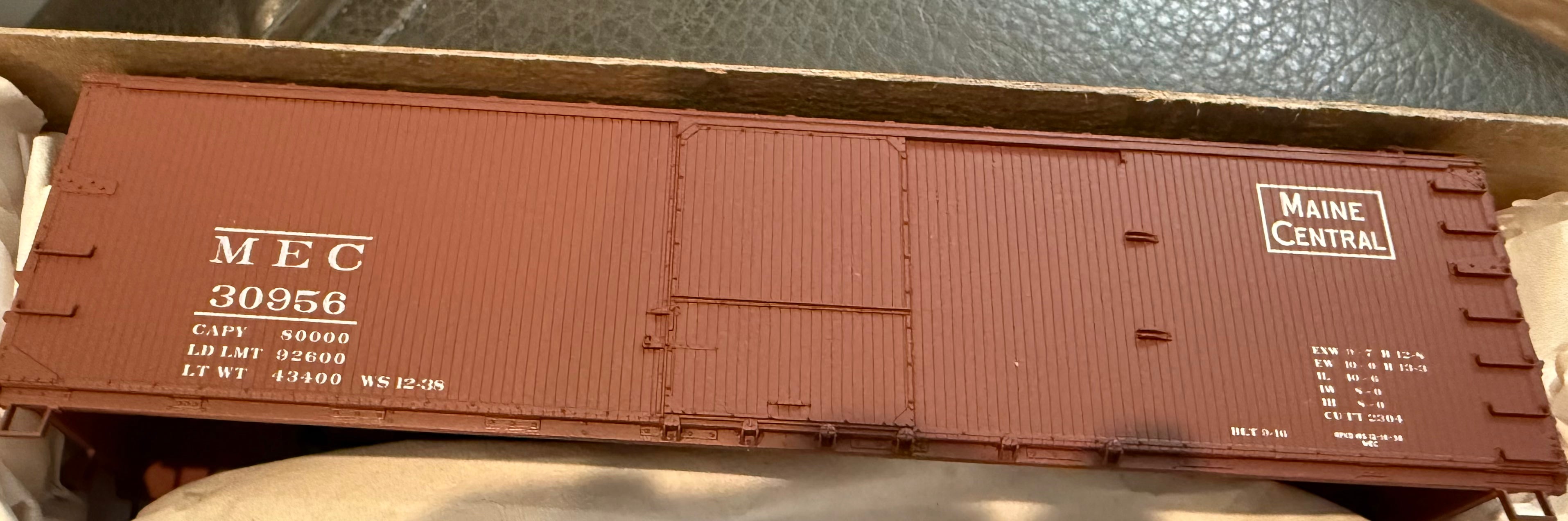 Accurail H.O. Scale 4649 Maine Central 40’ Double Wood Car 30956