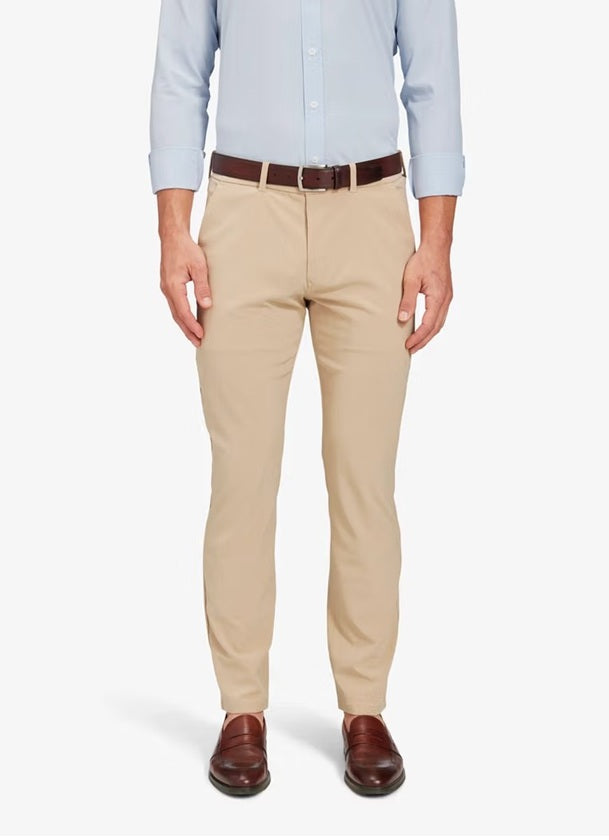 Helmsman Chino Pant in Khaki Solid by Mizzen+Main
