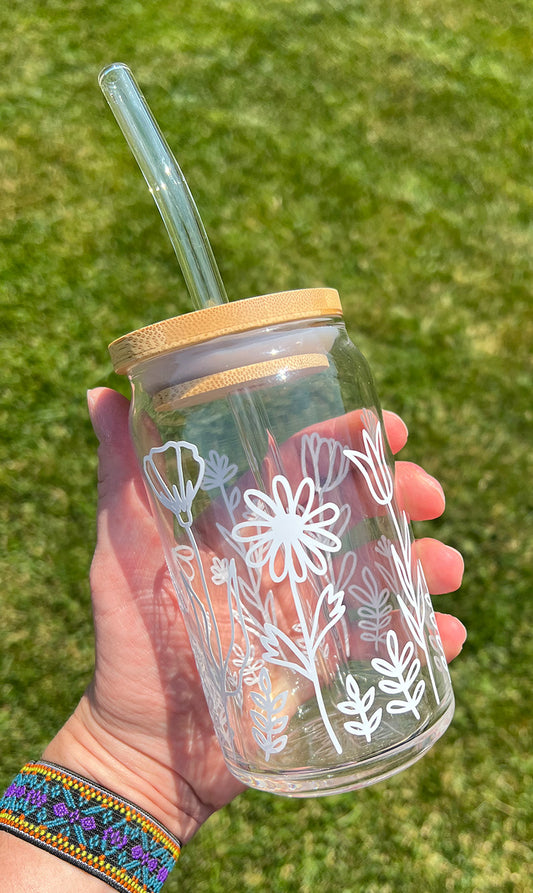 “Summer Daisies” Glass Can Cold Drink Cup w/Bamboo Lid & Glass Straw