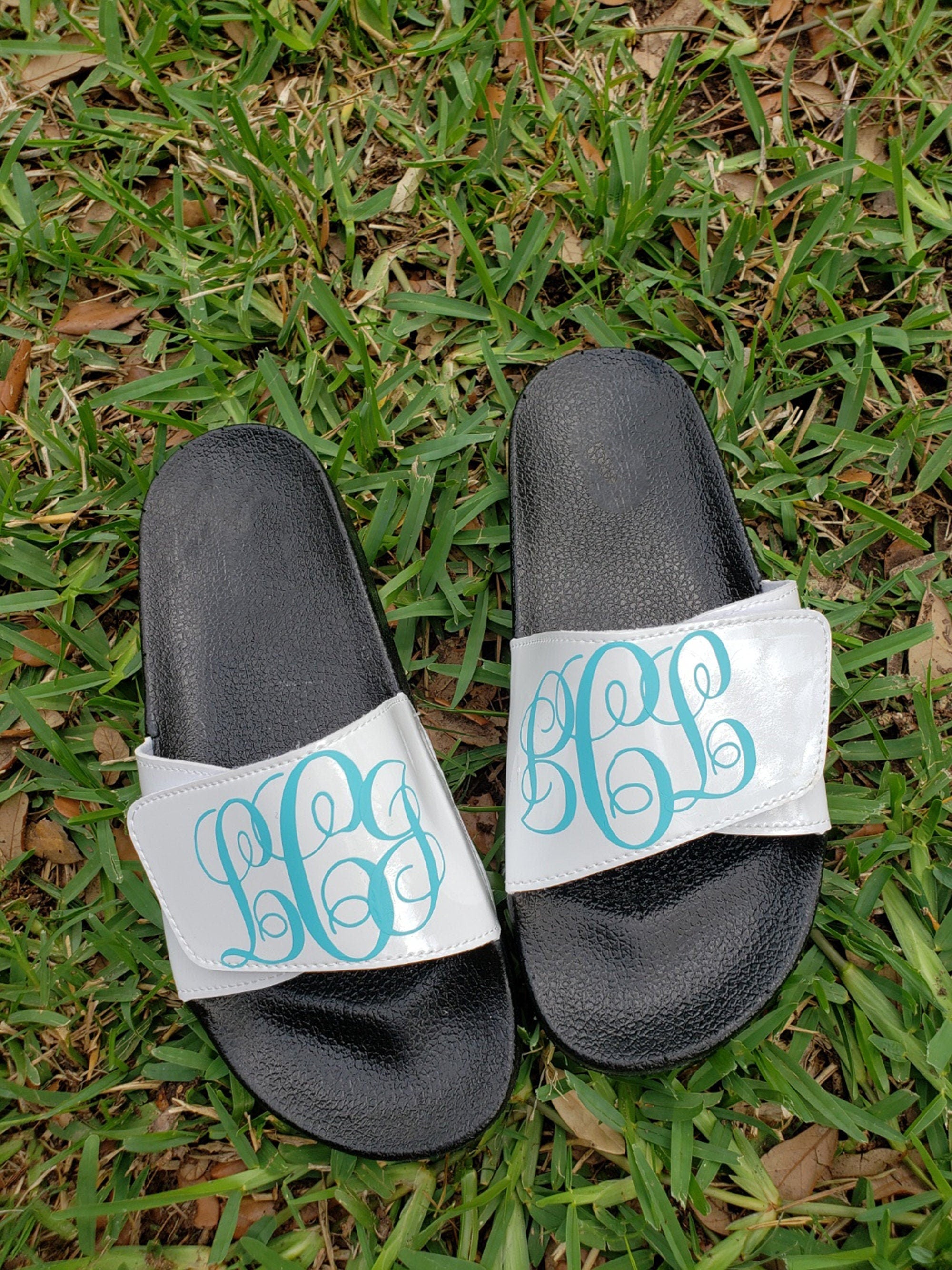 monogramed slippers/ Personalized Slippers / monogramed slippers/summer slippe