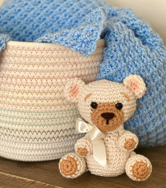 Quick and Chunky Crochet Baby Blanket Pattern - Crafting Each Day