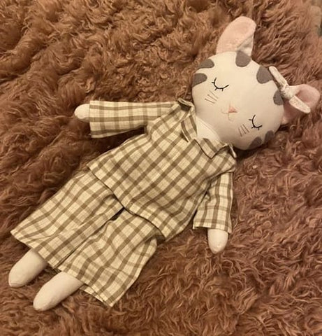 -handmade cat dolls made with Studio Seren cat sewing patterns