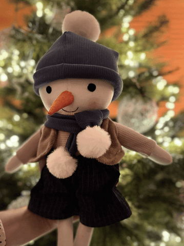 handmade snowman doll made with studio seren snowman sewing pattern