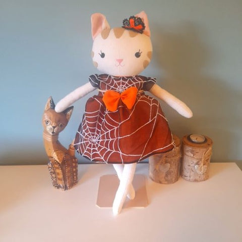 handmade Halloween-themed cat doll made with Studio Seren cat sewing pattern