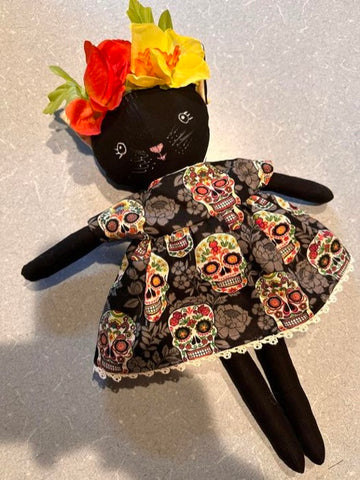 handmade Halloween-themed cat doll made with Studio Seren cat sewing pattern