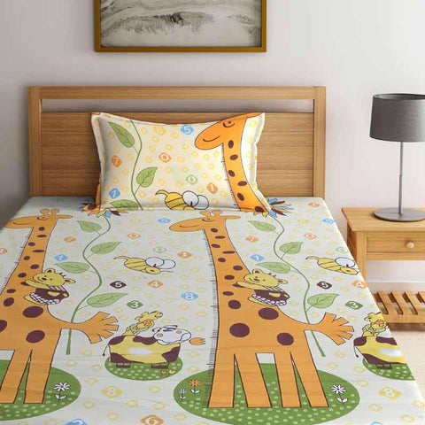 Jungle mania printed bedsheet