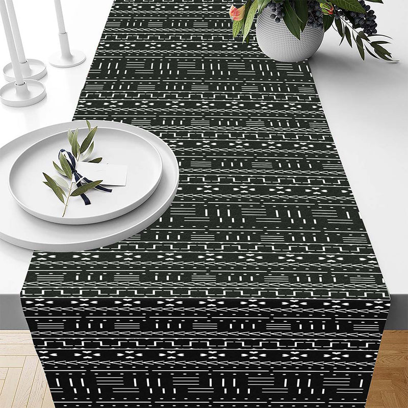 

Darya Table Runner, Black