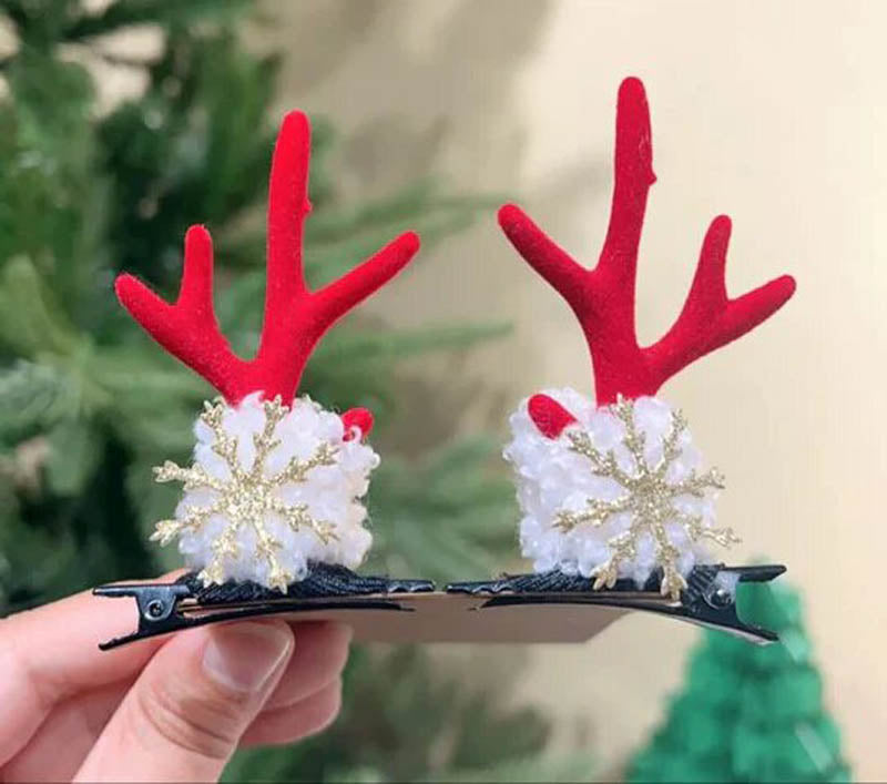 Buy Jingle Bell Antler Christmas Decorative Clip - Set Of Two Christmas Ornaments from Vaaree