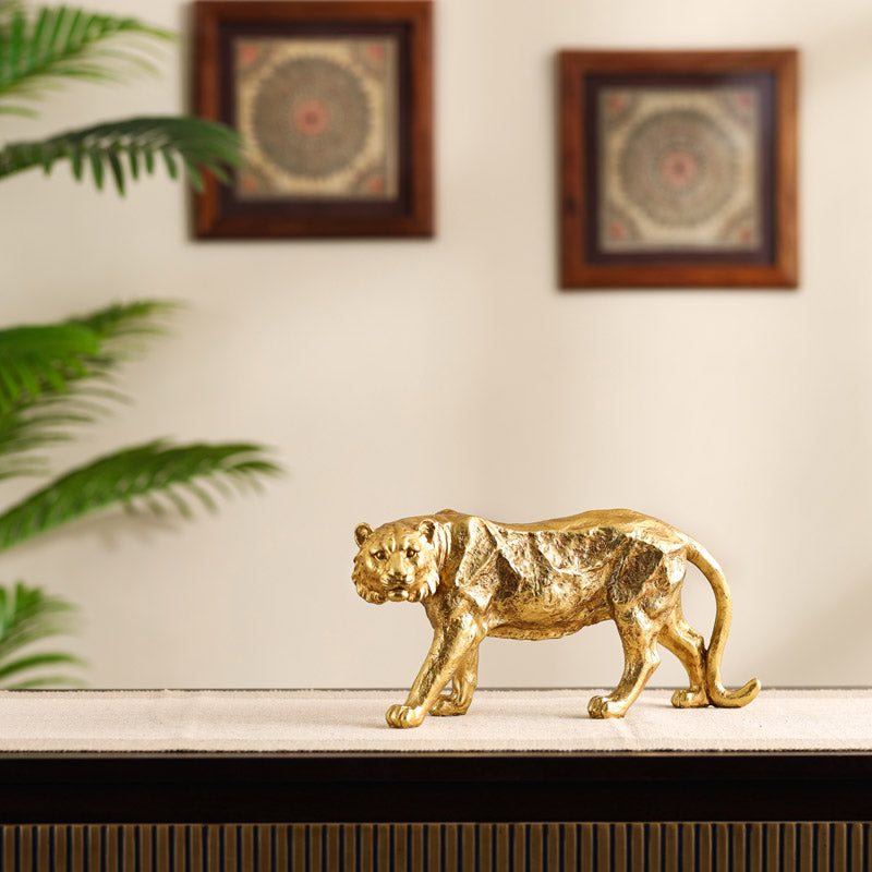 Buy Niro Polyresin Tiger Showpiece Showpieces from Vaaree