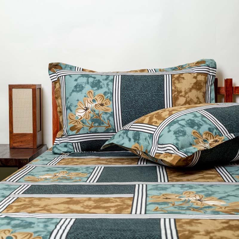 Buy Ethnic Blocks Bedsheet Bedsheets from Vaaree