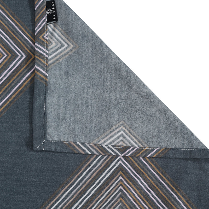 Buy Quad Quest Geometric Bedsheet Bedsheets from Vaaree