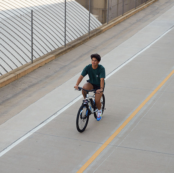 ride with totem ebike - victor mountain ebike white