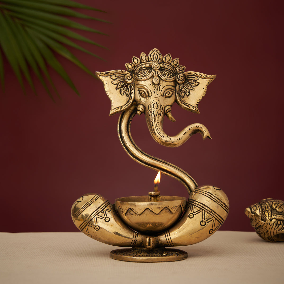 Brass Modern Ganesha Idol With Akhand Diya – DecorTwist