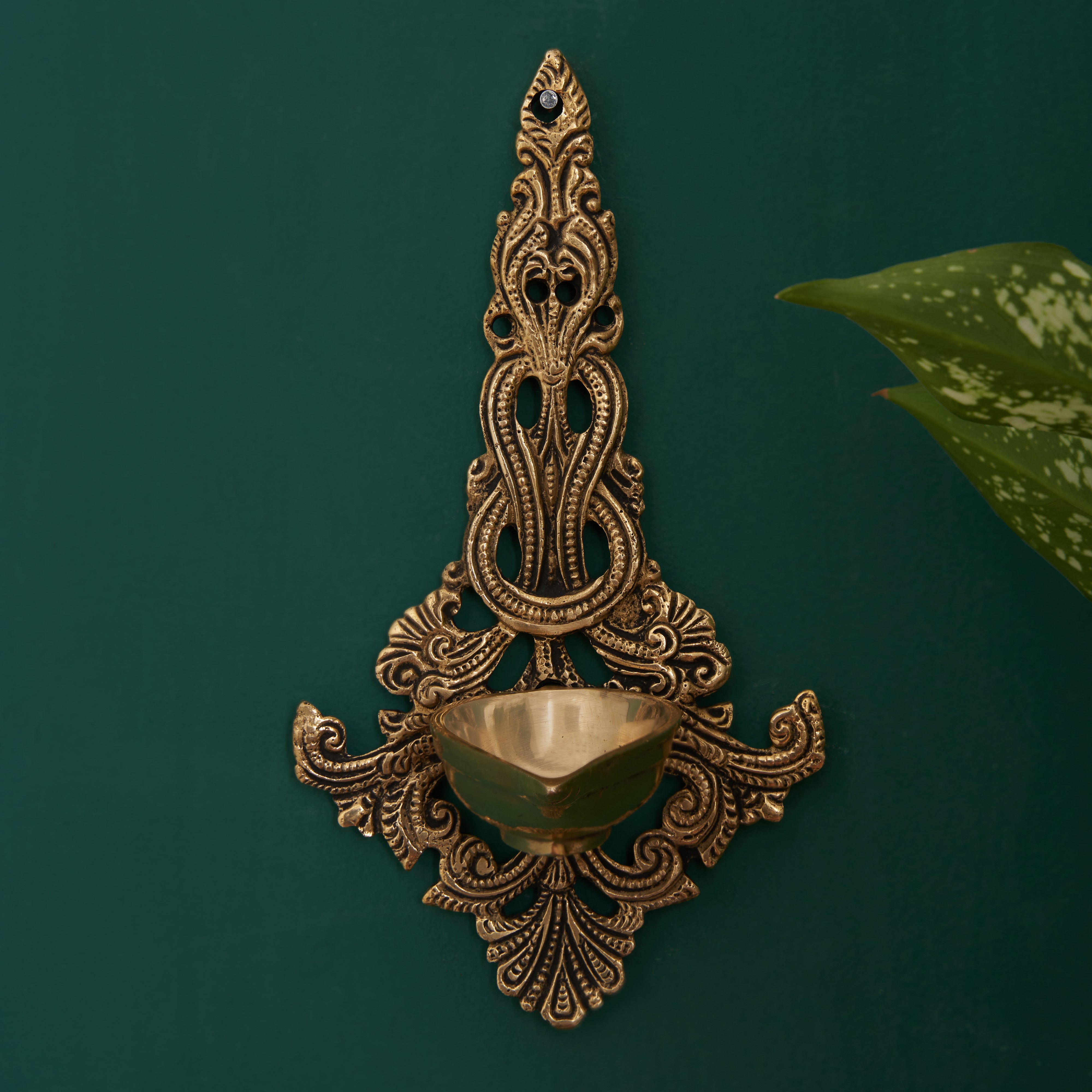 Brass Antique Hanging Bell For Wall Door Mandir Temple Pooja Large –  DecorTwist
