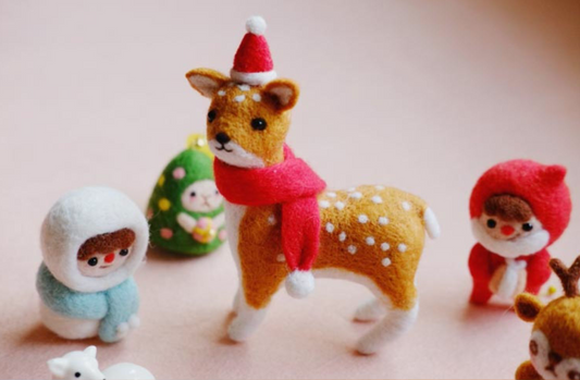 Needle Felt Wool ,Needle Felt Animals 《dog》Kit For Beginners. Handmade  Craft Children's Gift , Felt Art 012