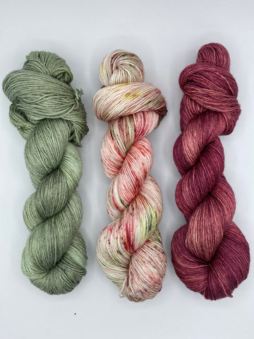 Avocado, Country Christmas, Red Bay yarn skein pairing suggestion by Red Door Fibers