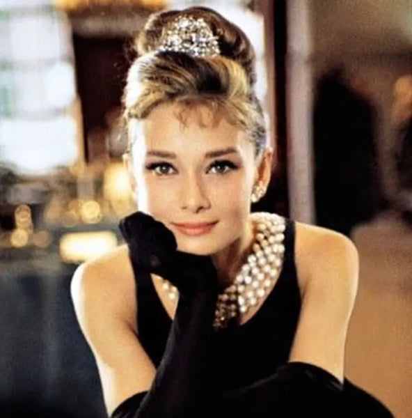 Iconic Pearls and the Women Who Wore Them, Jewelry and more