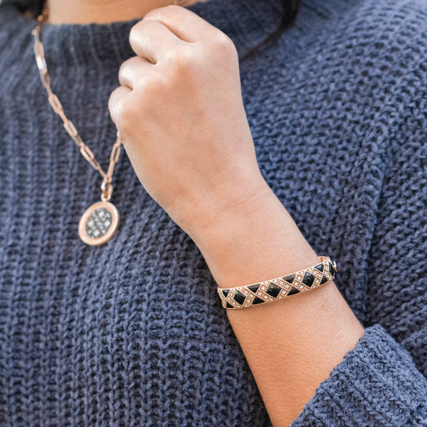 Rose gold bracelet and rose gold necklace