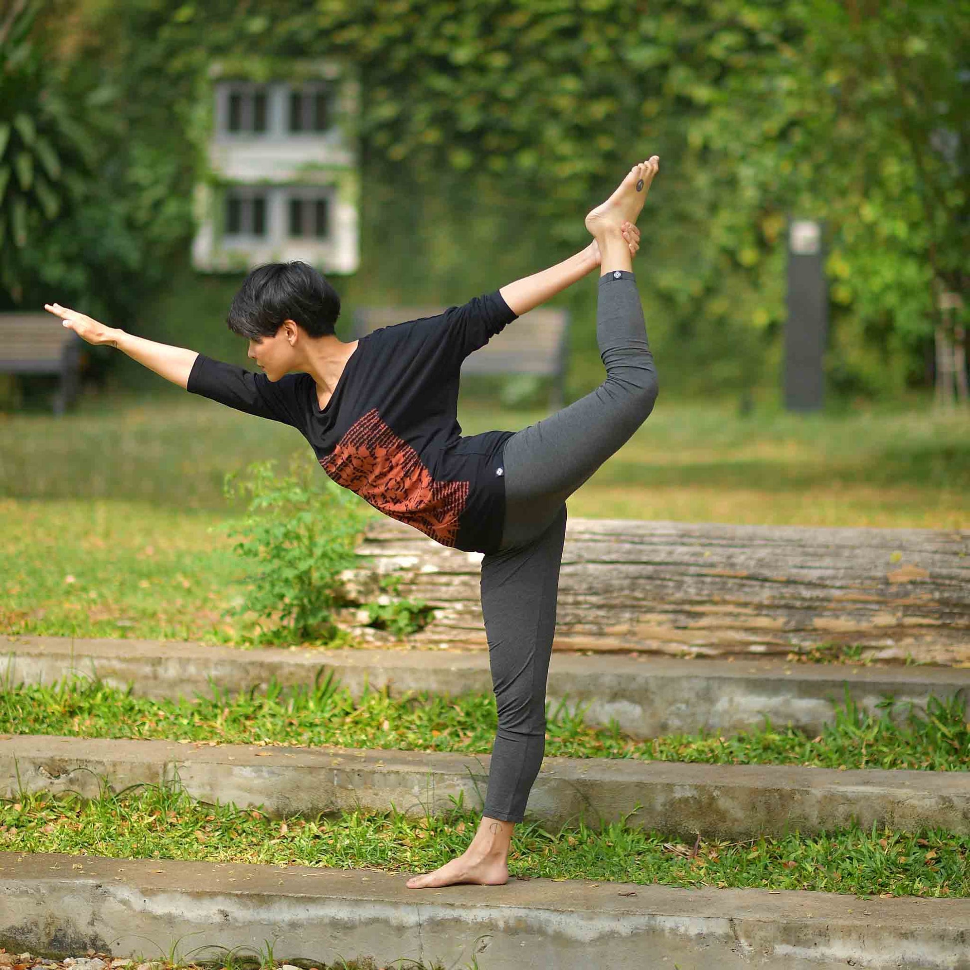 Grace Kosten Boekhouder Bamboe yoga broek Sukhasana