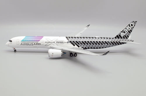 JC Wings 1:200 Starlux A350-900 EW2359006A (FD) - MTS Aviation Models