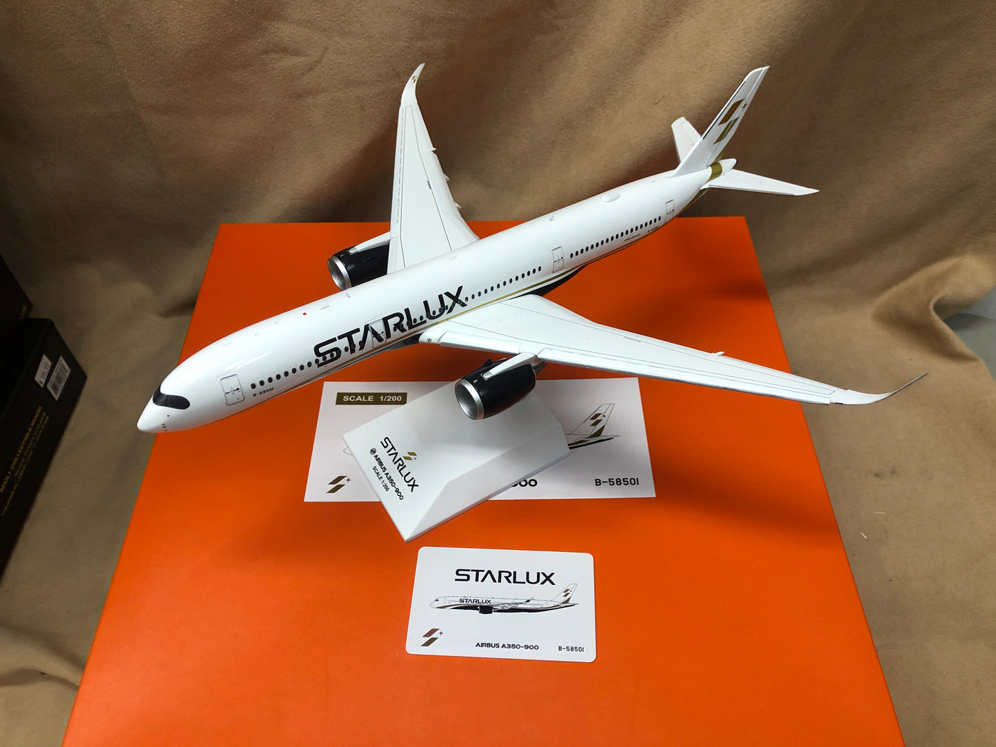 JC Wings 1:200 Starlux A350-900 EW2359006A (FD) - MTS Aviation Models