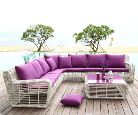 Bold and Beautiful: Contemporary Colors for Your Outdoor Furniture Decor