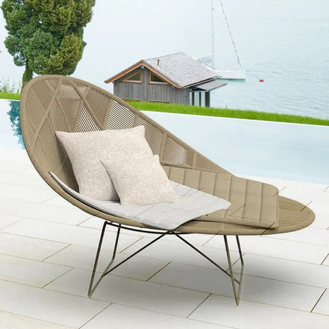 Woven Rattan Patio Lounge Chaise