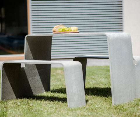 The Ultimate Guide to Outdoor Furniture Materials: Choosing The Right One For You!