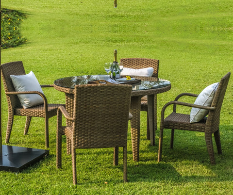 The Ultimate Guide to Outdoor Furniture Materials: Choosing The Right One For You!