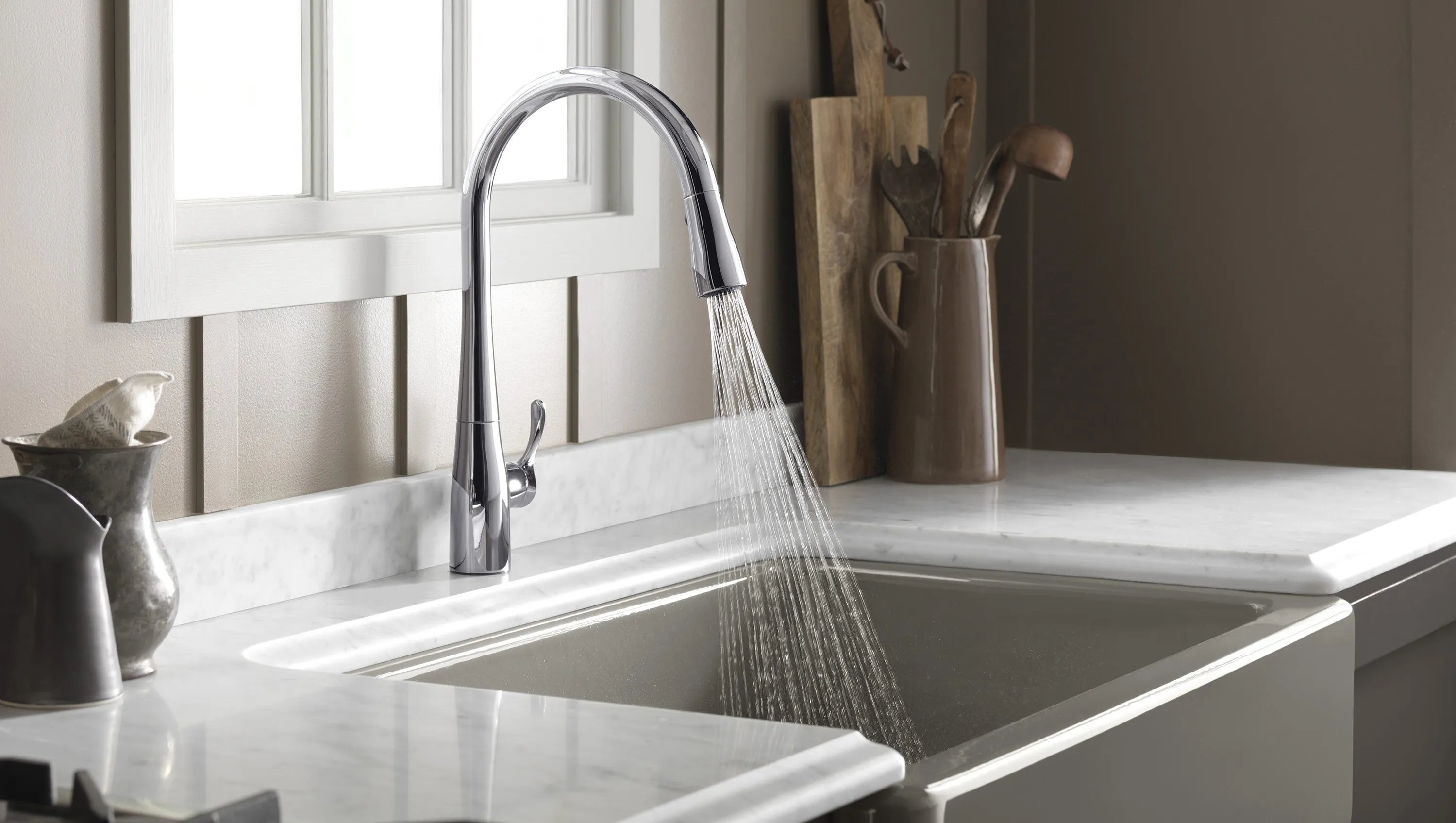 Image of a stylish kitchen faucet - a pull our sprayer design
