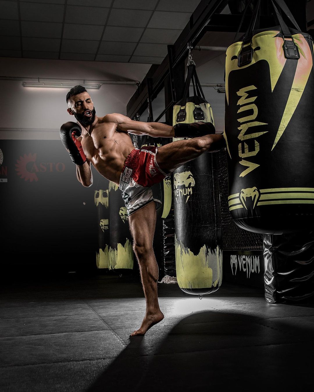 A Complete Guide to Calories Burned: Boxing VS Muay Thai - Punch Boxing