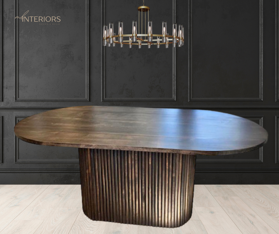 Lux dining table