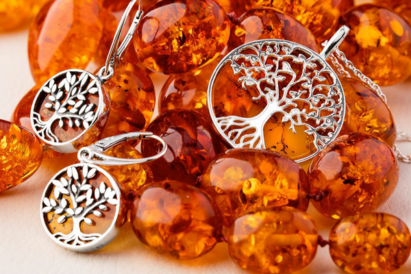 sterling-silver-baltic-amber-tree-of-life-necklace-earrings