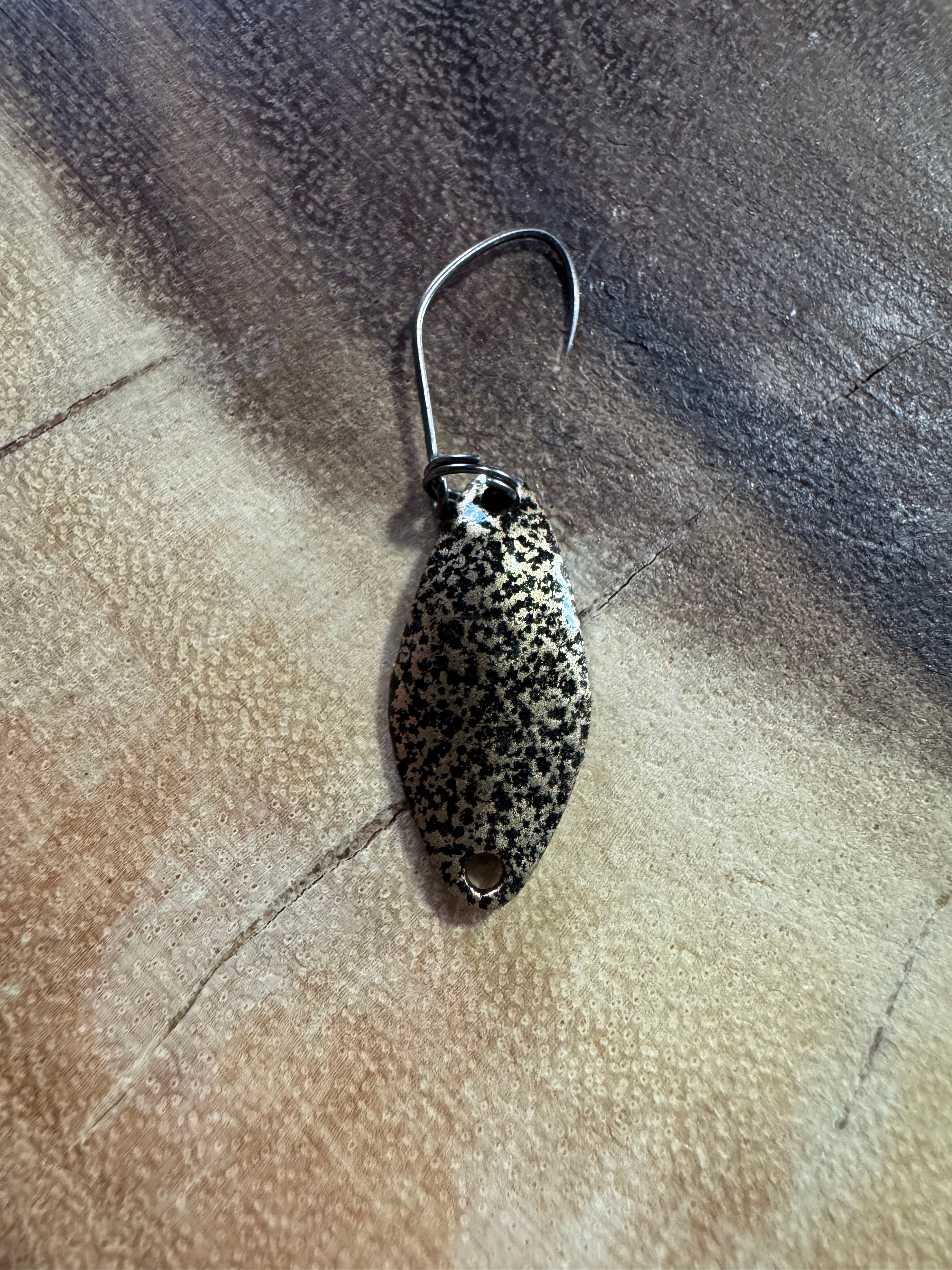 Trout pellet