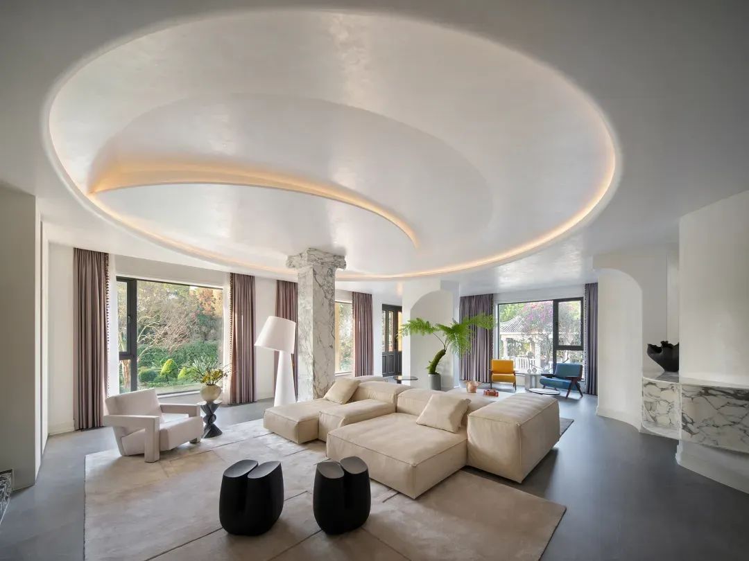 Italian Light Luxury Home Design