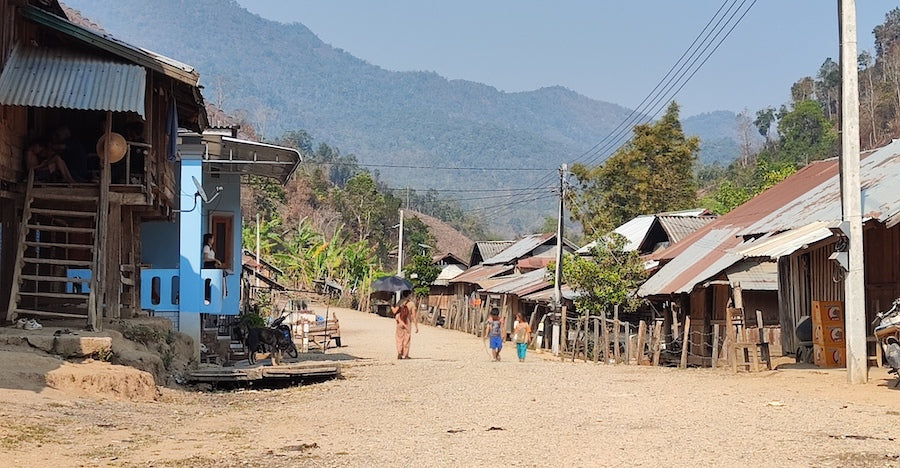 villaggio laos nowarfactory