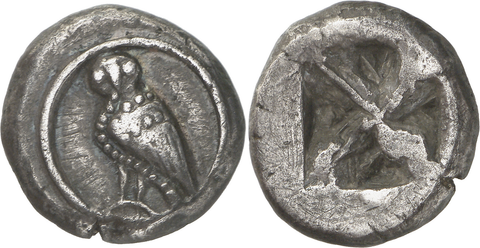 la primera moneda de búho ateniense.