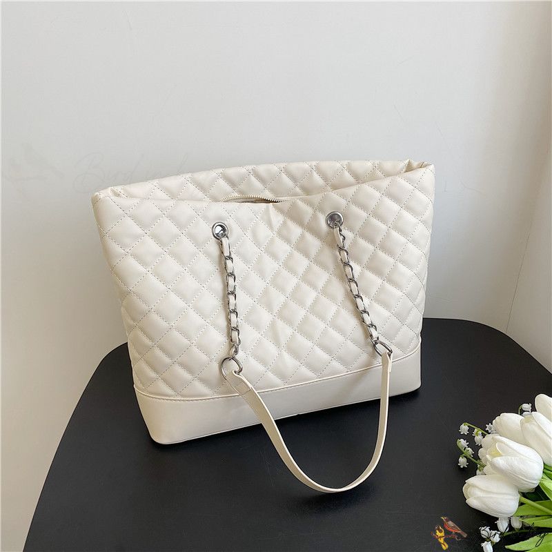 Bird in Bag - New large-capacity handbag fashion casual diamond lattice chain bag turn lock shoulder handbag