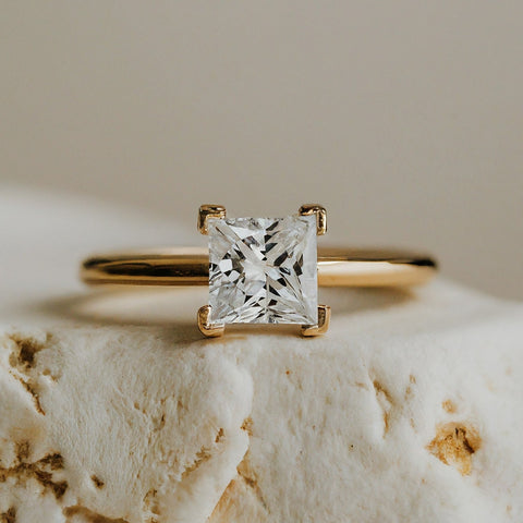 engagement ring prongs