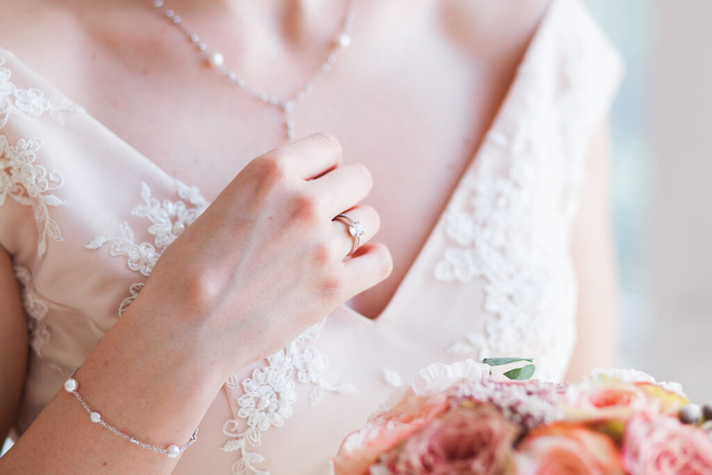wedding jewelry with a pearl strand necklace