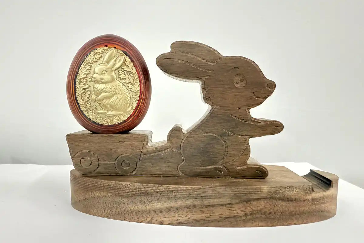 DIY 3-in-1 Easter Egg Holder & Phone Stand