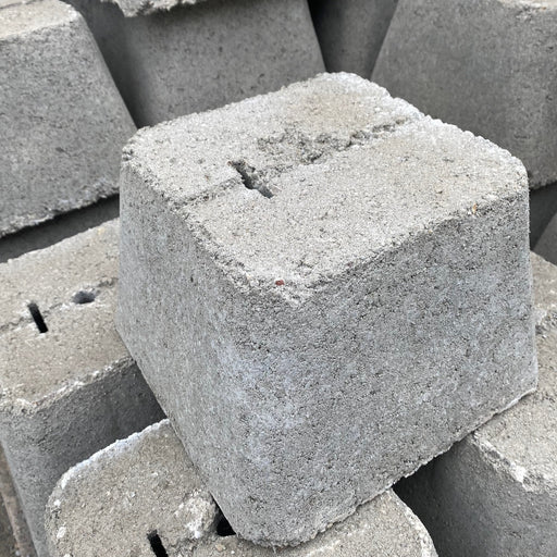 Sakrete 60 Lb Concrete Mix – Hemlock Hardware