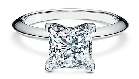 A Princess-cut diamond ring