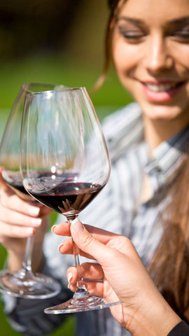 5 buoni motivi per bere vino rosso