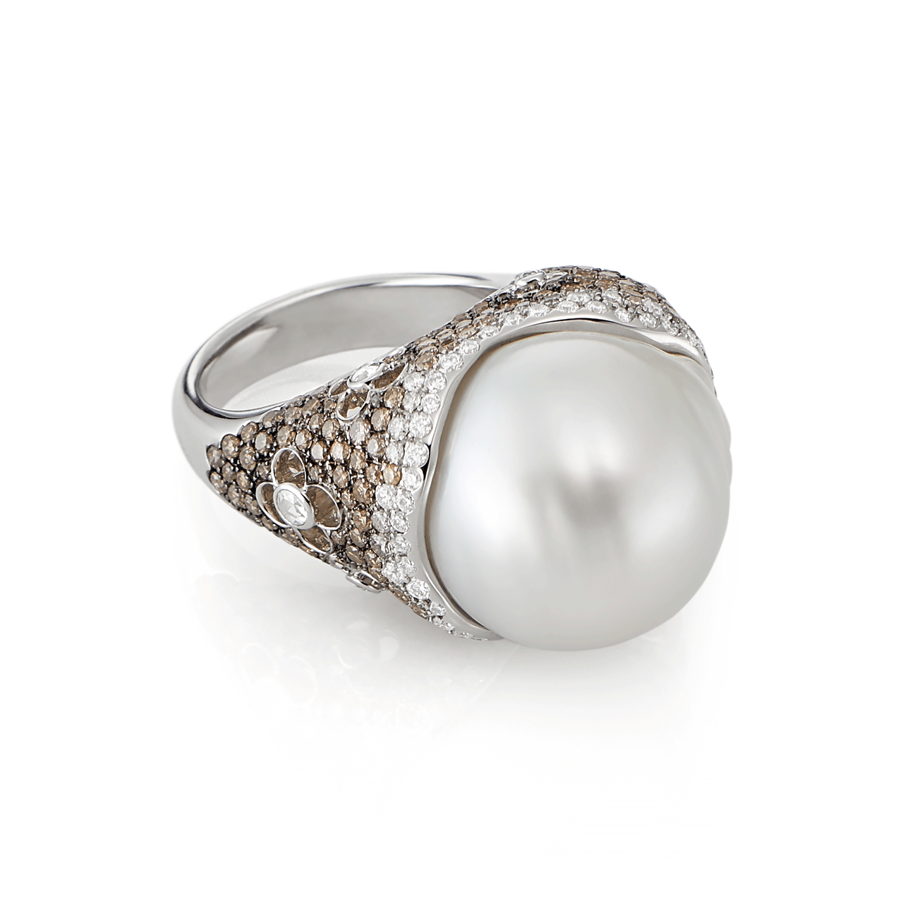 18K Gold And South Sea Pearl Ring