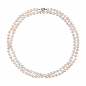 A long strand of pearls seals the looks for a vintage bride taking her cue from the flappers of the 1920s. 